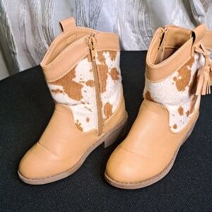 Nicole Miller New York Kids Tan Cowhide-Accent Western Ankle Boots - Side Zip 9